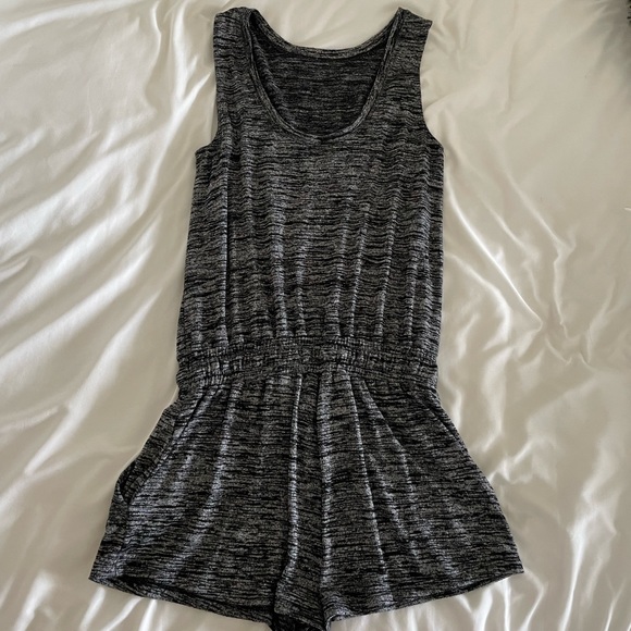 Wilfred romper - Picture 2 of 3